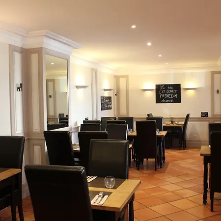 Les Glycines Hotel