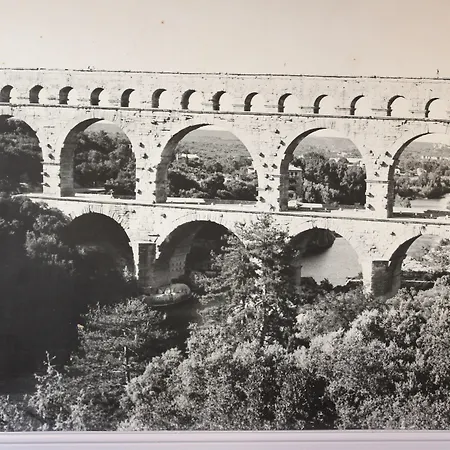ホテル Les Glycines ルムーラン