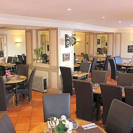 Hotel Les Glycines 2*
