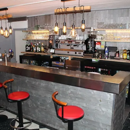 Les Glycines Hotel Remoulins