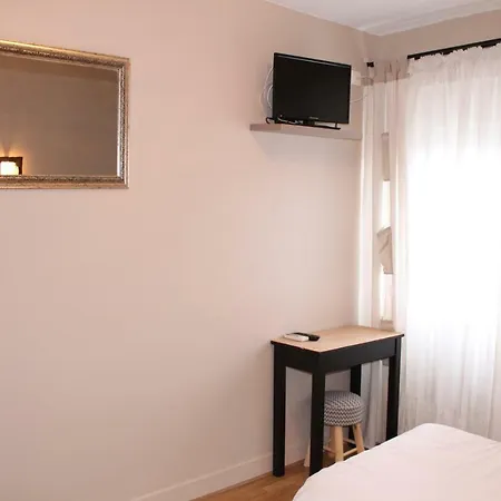 Les Glycines Hotel