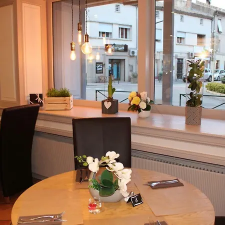 Les Glycines Hotel 2*
